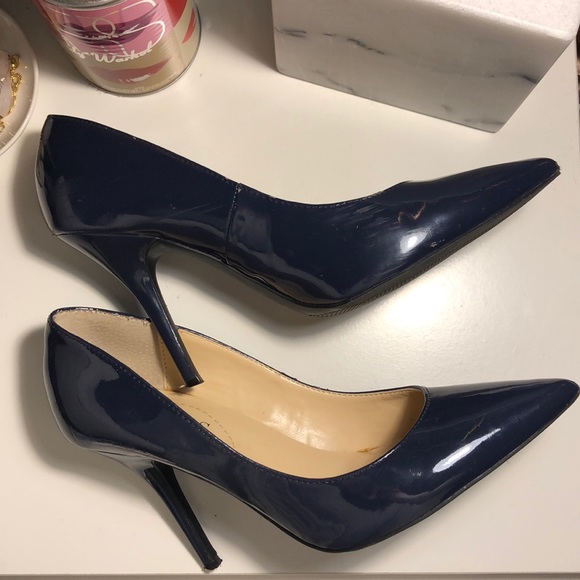 {Guess} blue patent pumps - Picture 3 of 5